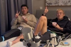 养伤搭子😂韩佳奇晒康复视频，与王振澳一同养伤