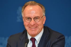 鲁梅尼格：不会为世俱杯进行额外引援，3000万欧元收入不算什么