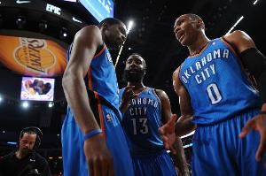 丹尼-格林谈12雷霆：打替补的哈登很疯狂 他们有3个不同的MVP