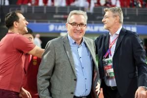 北青体育：伊万不排除带东亚杯 合同2027年到期&足协可据成绩终止