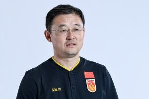 孙继海：国足队员场上展现出来的感觉不努力不拼命 是因能力不够